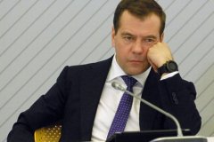 Дмитрий Медведев: приказал малому бизнесу внести вклад в «национальную копилку»