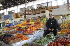 На базарах обходят санкции против западных товаров