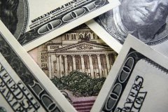 ЦБ РФ продлил лимит на рублевую ликвидность и помог рублю подняться на 40 коп