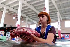 Россия частично сняла запрет на поставки продуктов из Белоруссии