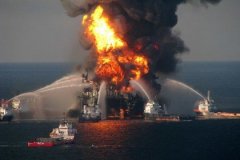 BP попросили оштрафовать за разлив нефти на 18 миллиардов долларов