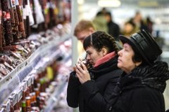 Инфляция заставила четверть россиян отказаться от некоторых товаров