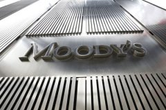Moody's понизило рейтинг России до «мусорного» уровня