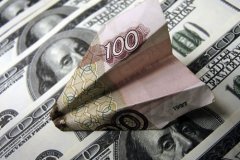 Покупайте валюту: эксперты предсказали осенний крах рубля