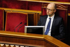 Яценюк потребовал от инвесторов реструктурировать долги Украины