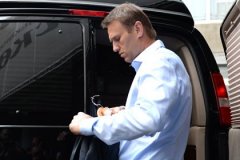 Навальный пришел на собрание акционеров Сбербанка