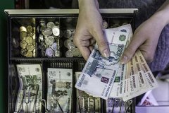Росстат оценил падение реальных доходов россиян