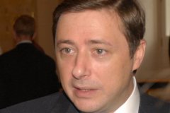 Вице-премьер Хлопонин пообещал отсрочить «сухой закон» на полгода