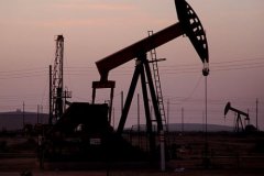 В падении цен на нефть российский министр обвинил Саудовскую Аравию