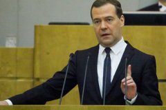 Медведев встретился с автором идеи раздавать всем гражданам по 500 евро