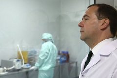 Медведев предупредил россиян об «оптимизации» социальных расходов