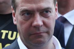 Медведев объяснил налог на тунеядство: его так лучше не называть