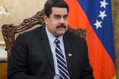 Президент Венесуэлы потребовал снять страну с нефтяной иглы
