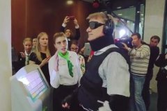 Опубликовано видео визита Грефа в Сбербанк под видом инвалида