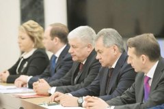 "Реагировать на риски": Путин обсудил с Совбезом Стратегию экономической безопасности